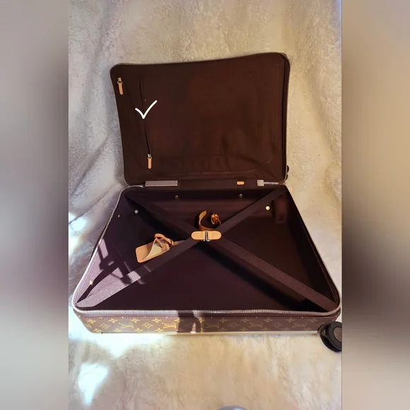 Louis Vuitton Horizon 55 Carry-On M23203 - Picture 13 of 15